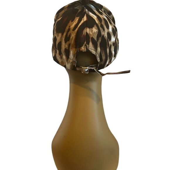 Chick Tweak Animal Print Cap and Removable Face Shield - Picture 2 of 11